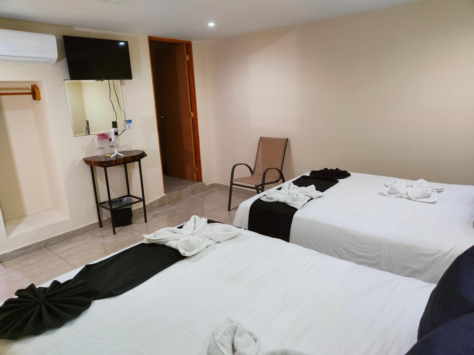 Ashly Loma Larga Hotel Acapulco Buitenkant foto